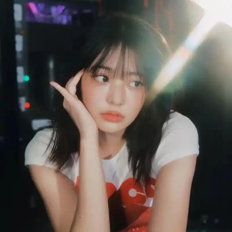 시연(QWER)