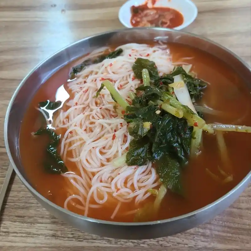 열무국수