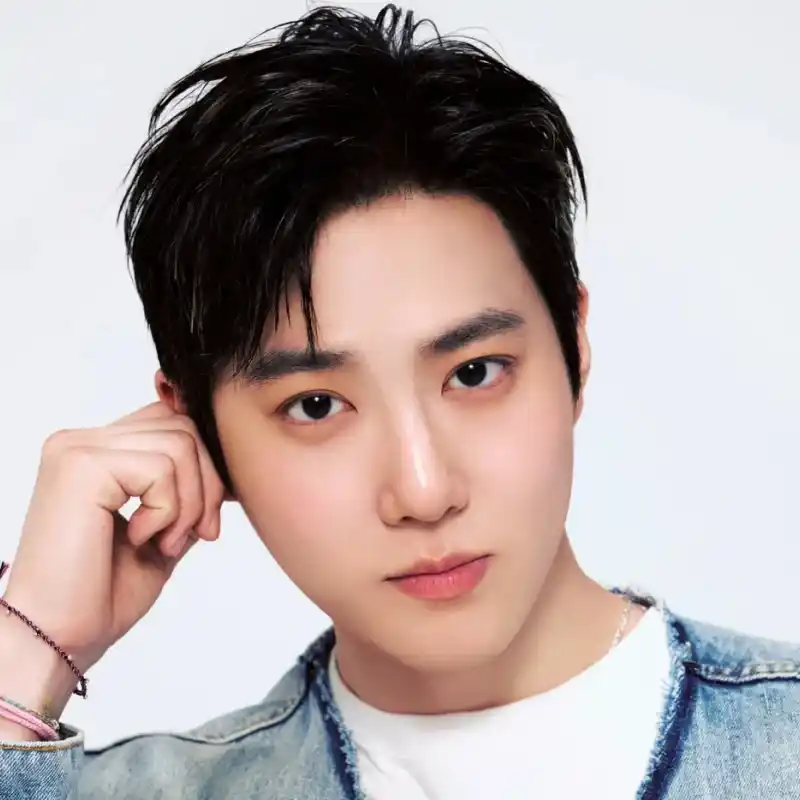 수호(EXO)