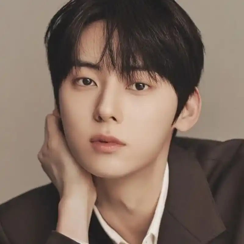 황민현(뉴이스트)