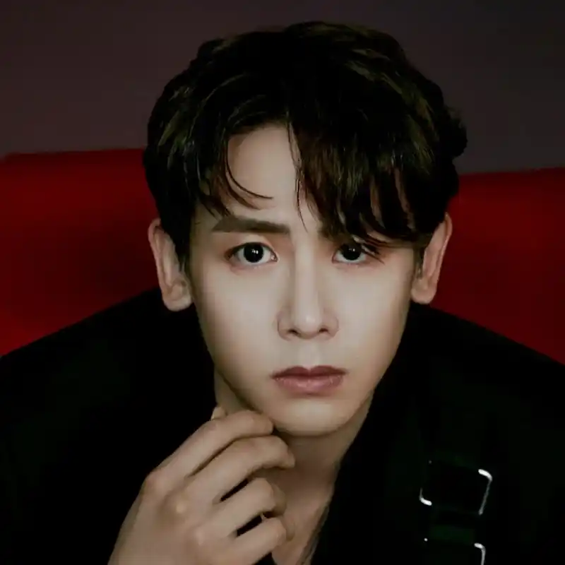 닉쿤(2PM)