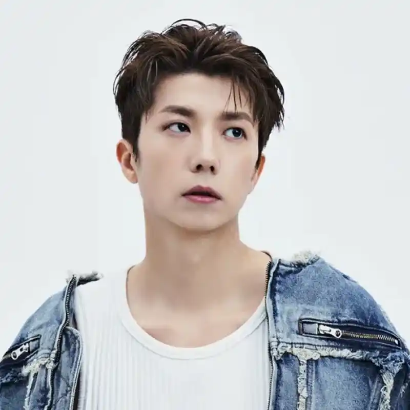 우영(2PM)