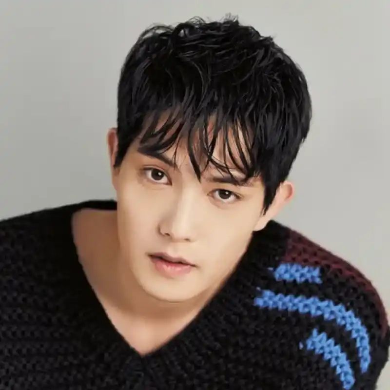 이종현(CNBLUE)